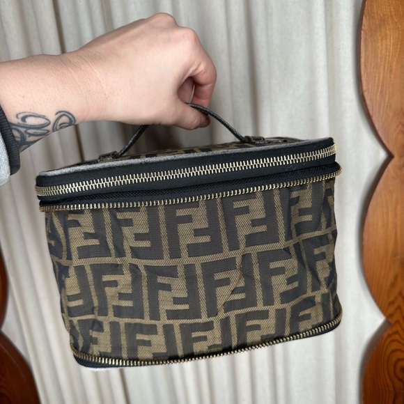 Fendi Handbags - Fendi Vintage Zucca Canvas Collapsible Cosmetic Vanity Bag